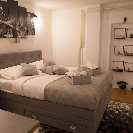 Studio Apartman Suburban Visnjevac Bagian luar foto
