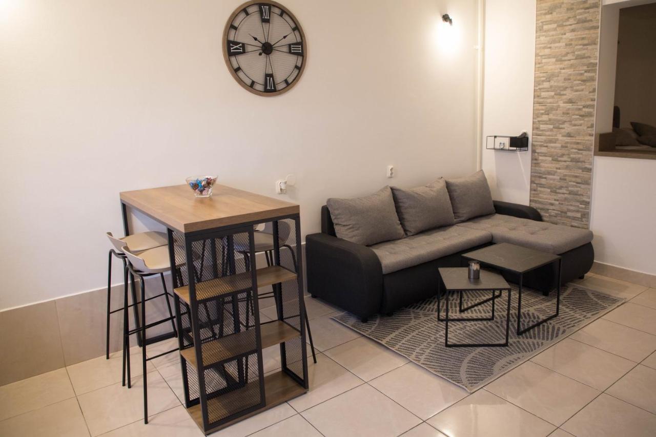 Studio Apartman Suburban Visnjevac Bagian luar foto