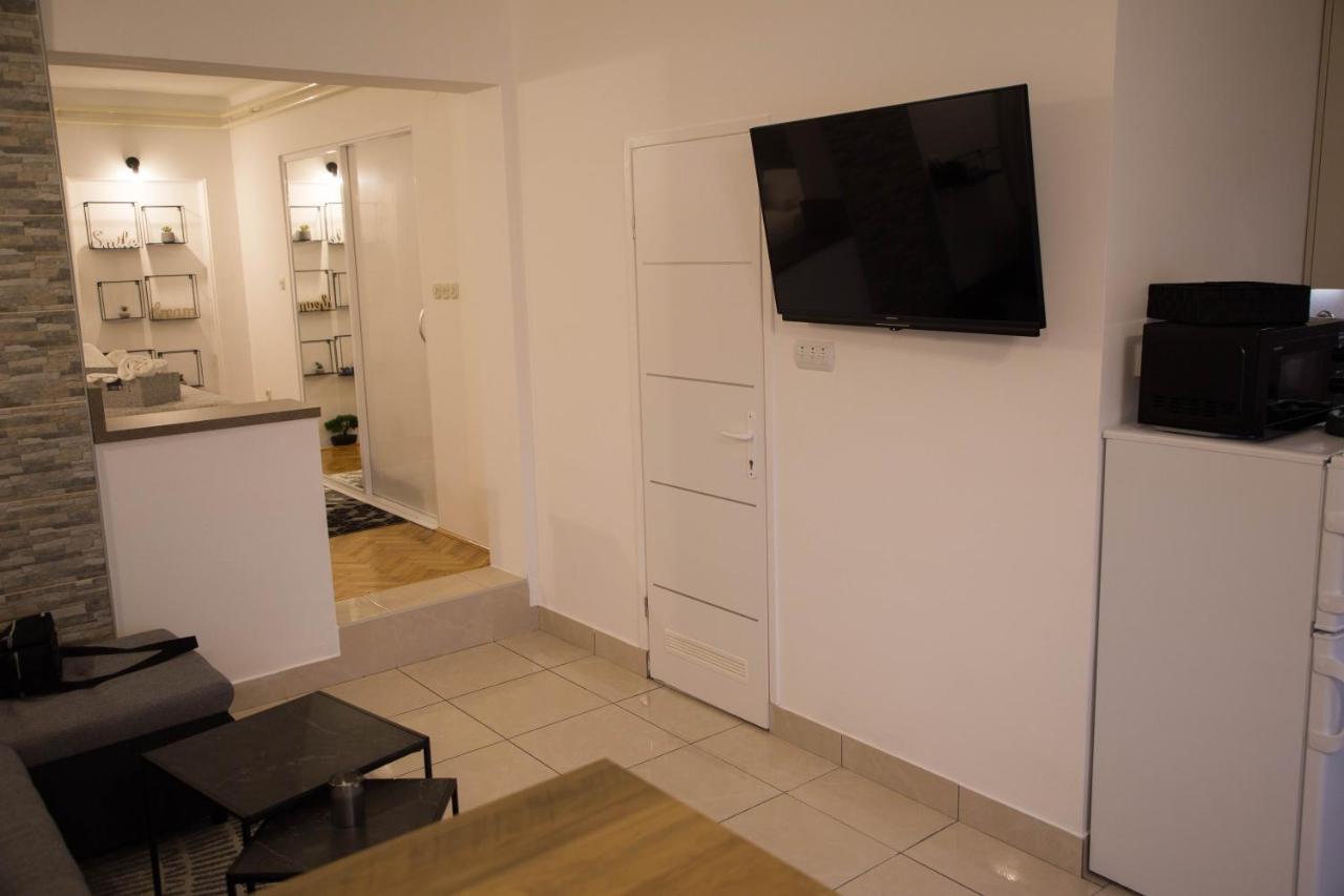 Studio Apartman Suburban Visnjevac Bagian luar foto