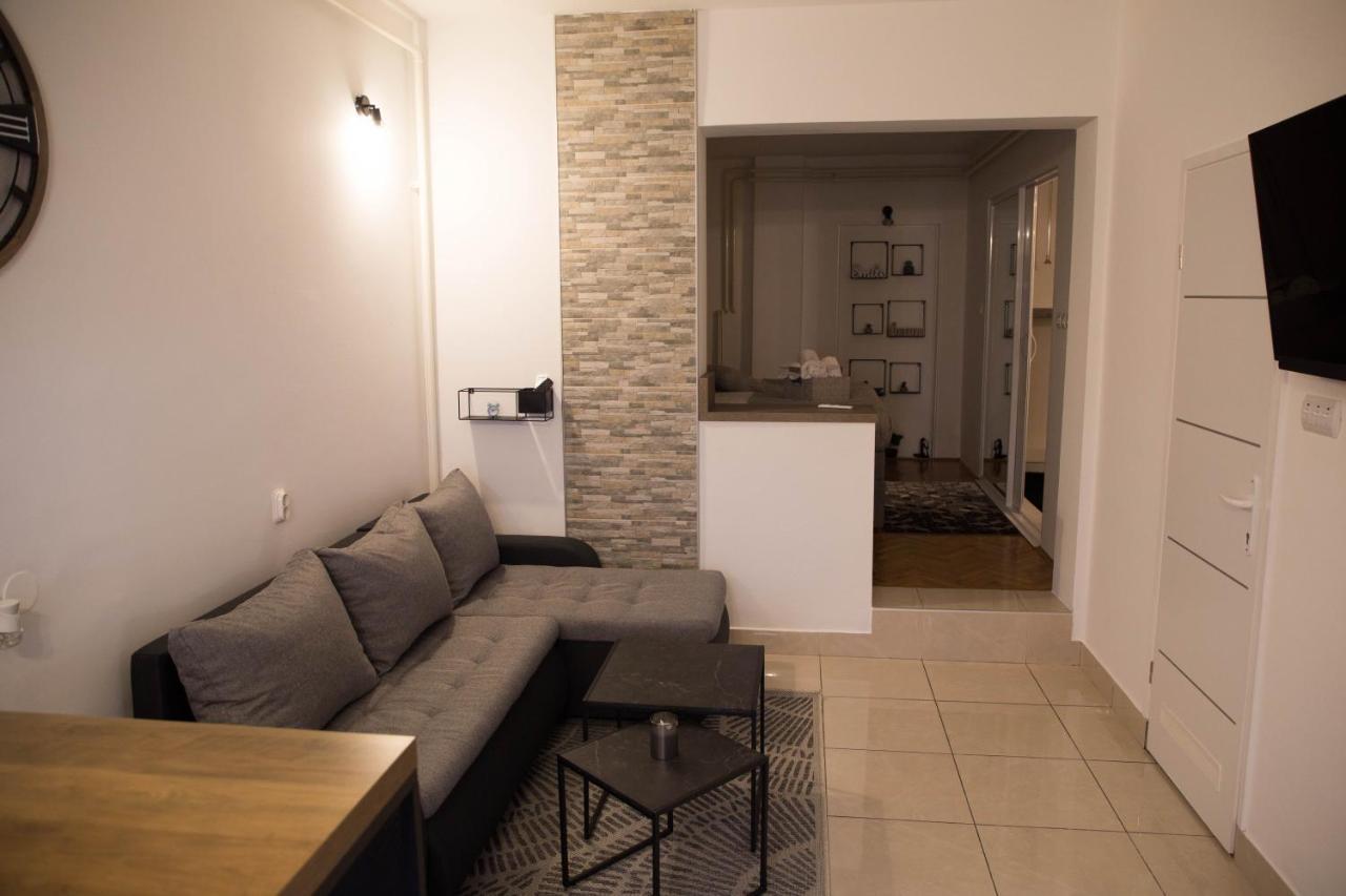 Studio Apartman Suburban Visnjevac Bagian luar foto