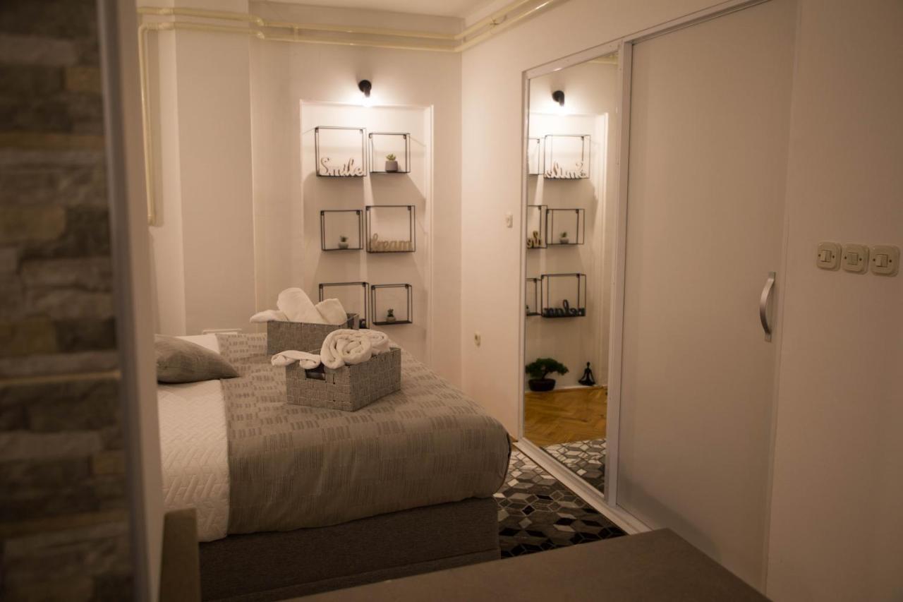 Studio Apartman Suburban Visnjevac Bagian luar foto