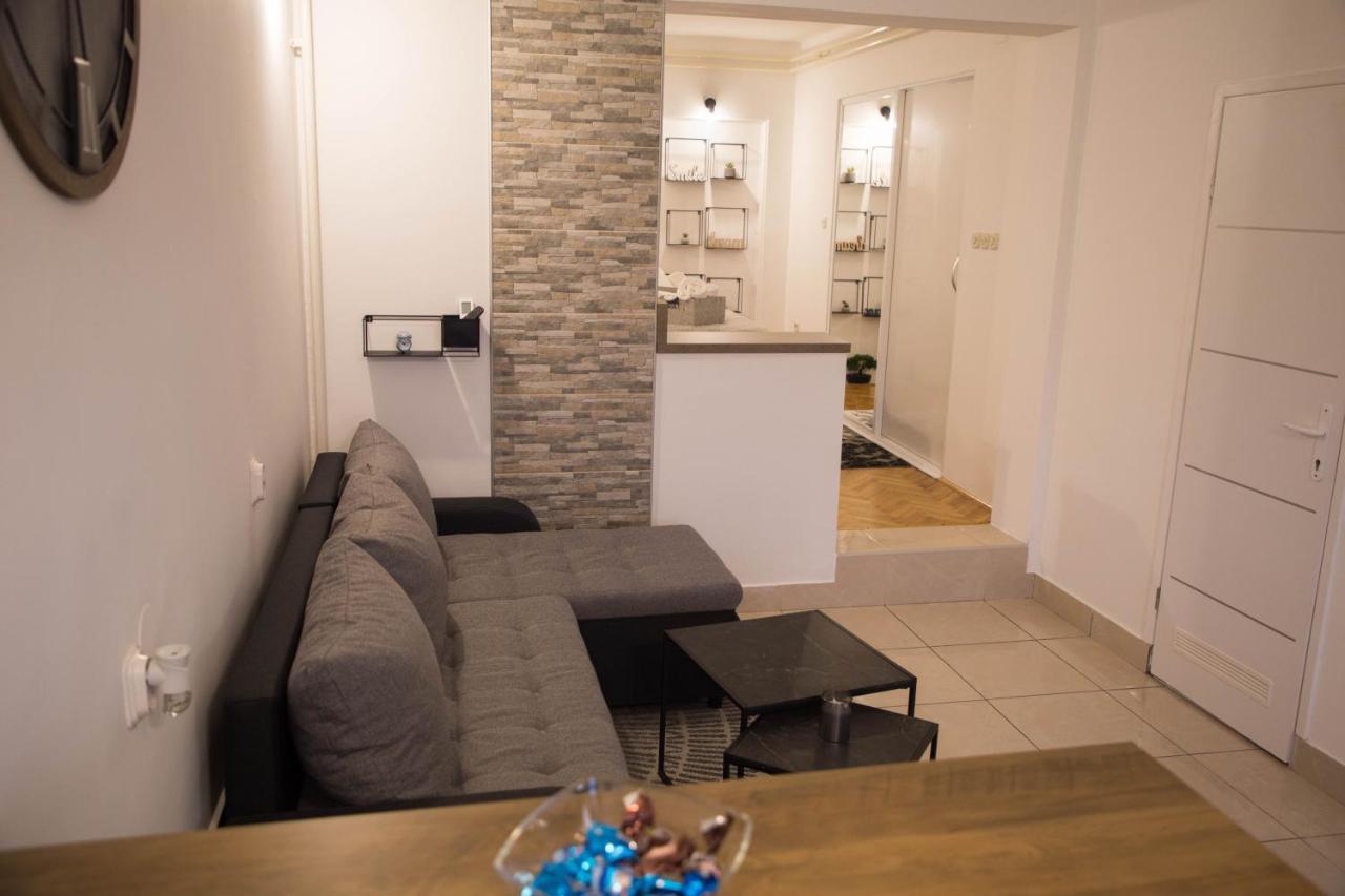 Studio Apartman Suburban Visnjevac Bagian luar foto